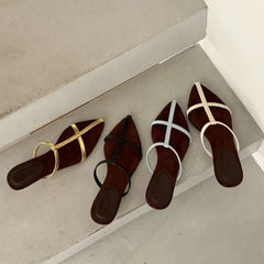 Pointe Glam Slides — Luxe Édition | شبشب نسائي بمقدمة مدببة الفاخر